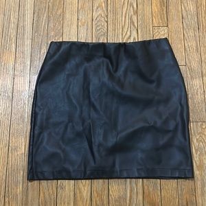 Leather skirt size US S